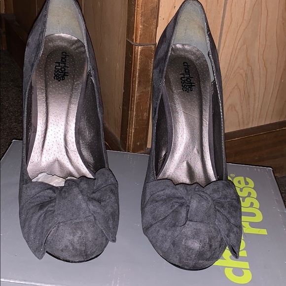 Pumps - Picture 2 of 3